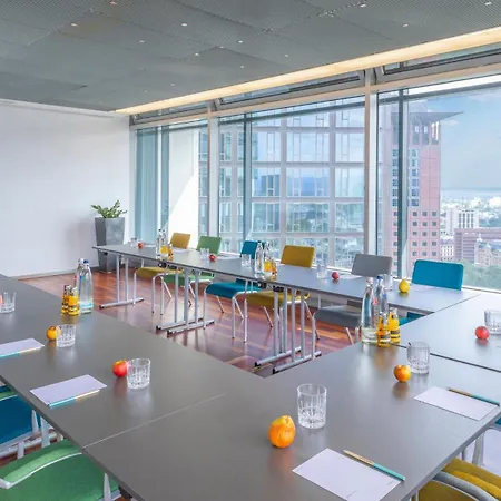Innside By Melia Frankfurt Eurotheum Otel 4*