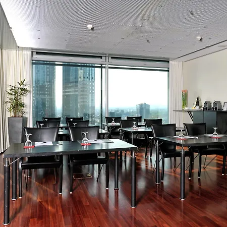 Innside By Melia Frankfurt Eurotheum فندق فرانكفورت