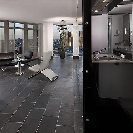 Innside By Melia Frankfurt Eurotheum فندق فرانكفورت