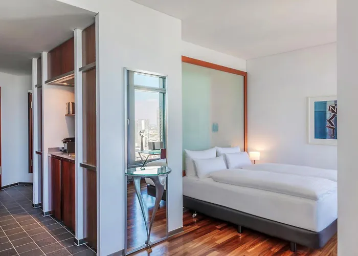 Hotel Innside By Melia Frankfurt Eurotheum Frankfurt nad Menem