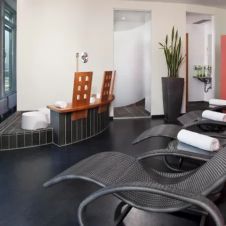 Innside By Melia Frankfurt Eurotheum Hotel 4*