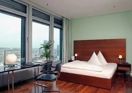 מלון Innside By Melia Frankfurt Eurotheum פרנקפורט