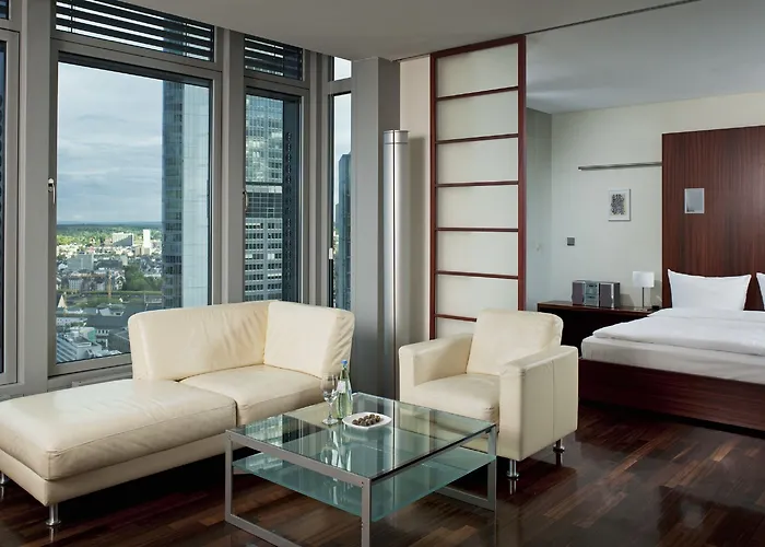 Отель Innside By Melia Frankfurt Eurotheum Франкфурт-на-Майне