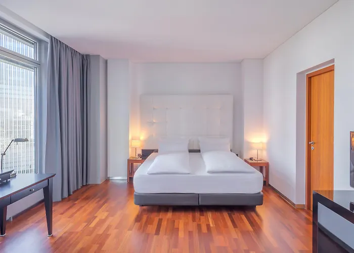 Szálloda Innside By Melia Frankfurt Eurotheum